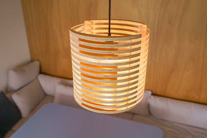 The Hinaki lightshade is Inspired by traditional Maori fishing nets, blending flawless acrylic with bamboo's warmth in harmony.