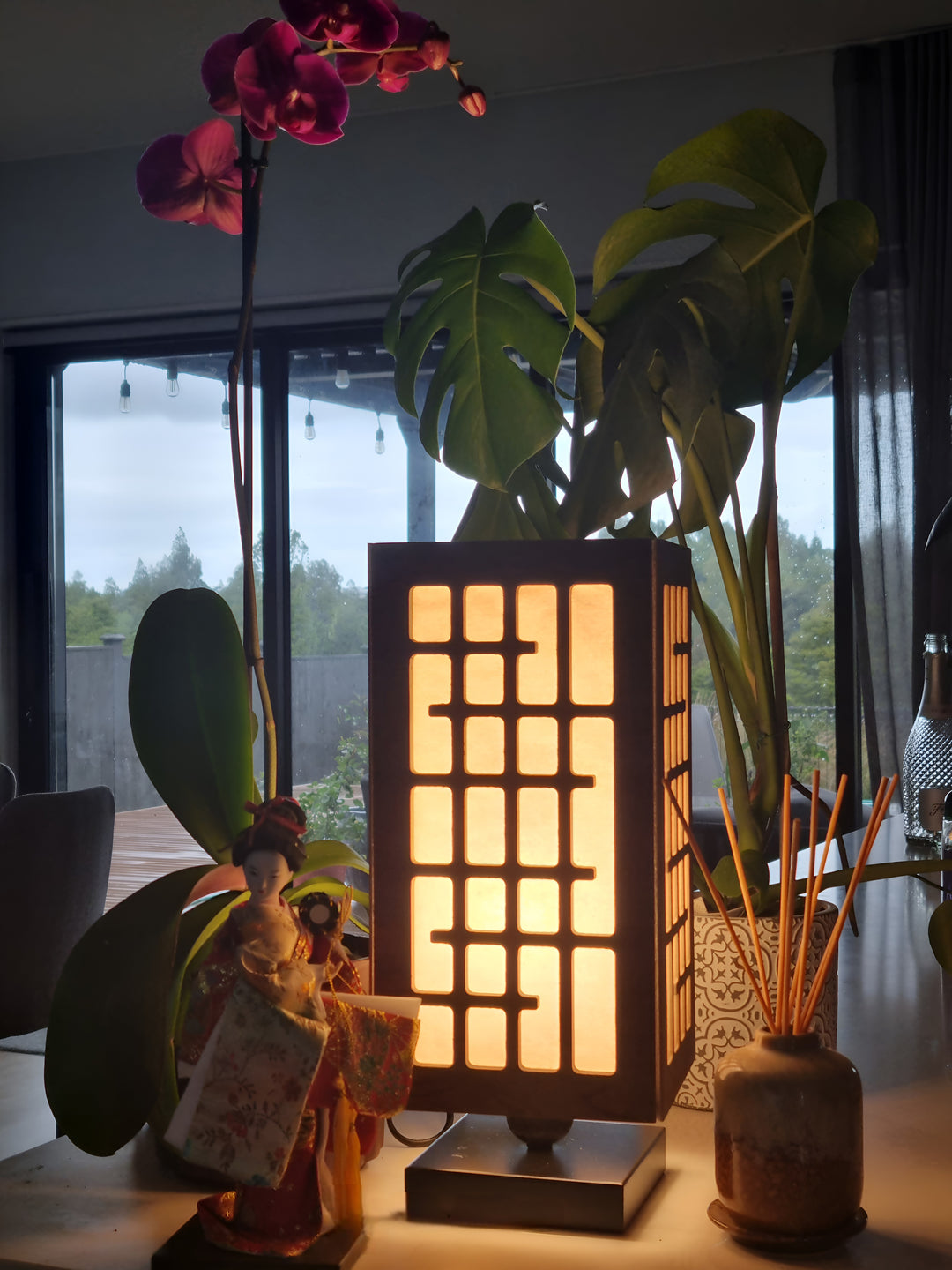 Toro Lamp
